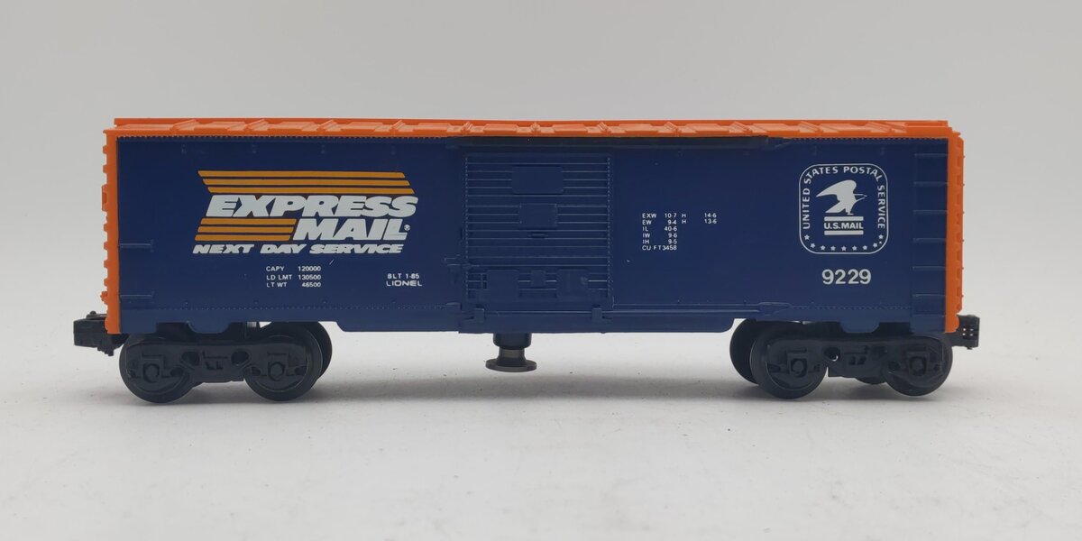 Lionel 6-9229 O Gauge Operating USPS Express Mail Boxcar EX