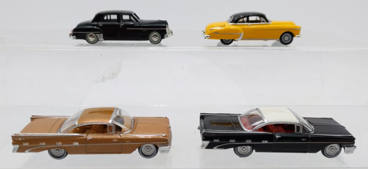 Oxford Diecast & Other Assorted HO Scale Cars [4] EX