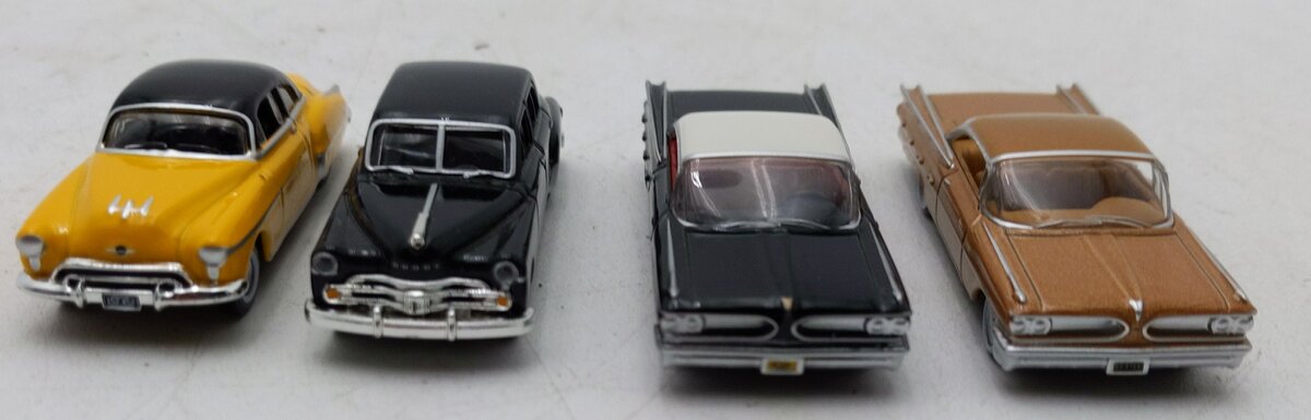 Oxford Diecast & Other Assorted HO Scale Cars [4] EX