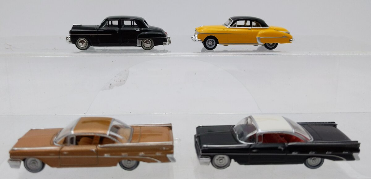 Oxford Diecast & Other Assorted HO Scale Cars [4] EX