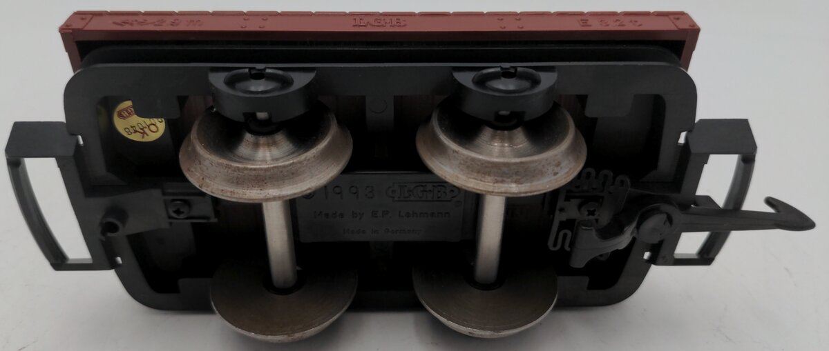 LGB 1993 Short 4-Wheel Flatcar w/Swiveling Stancions VG