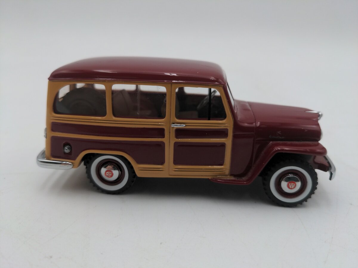 NEO 1:43 Willys 1994 Jeep Station Wagon VG/Box