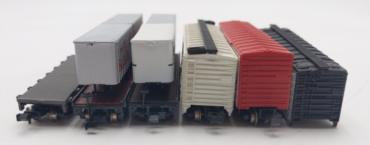 Bachmann, Trix, & Others Assorted N Scale Freight Cars [6] VG