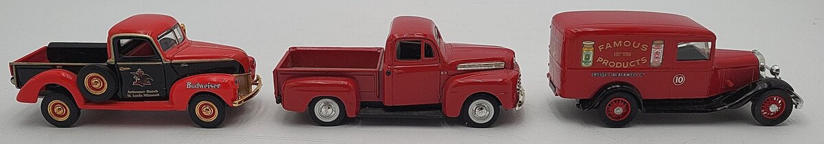 Matchbox, Elicar, & Other Diecast 1:43 Vehicle Assortment: YVTO5, 94212 [3] EX