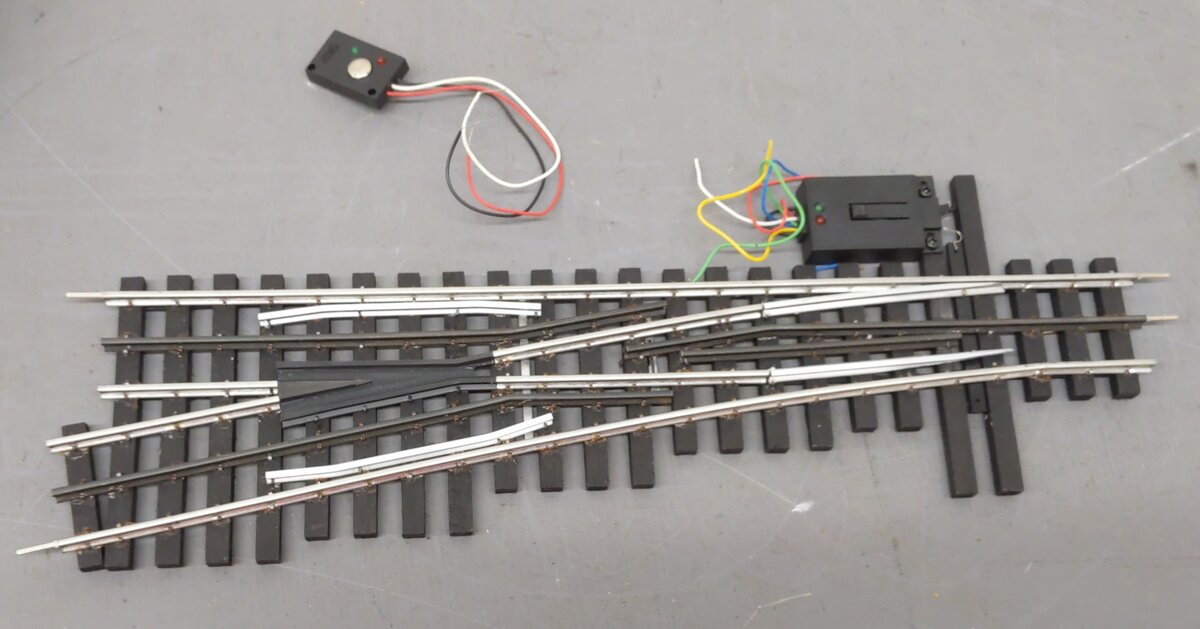 Ross 101M25 11° Regular Left Hand with DZ-2500 Remote Switch Turnout VG/Box