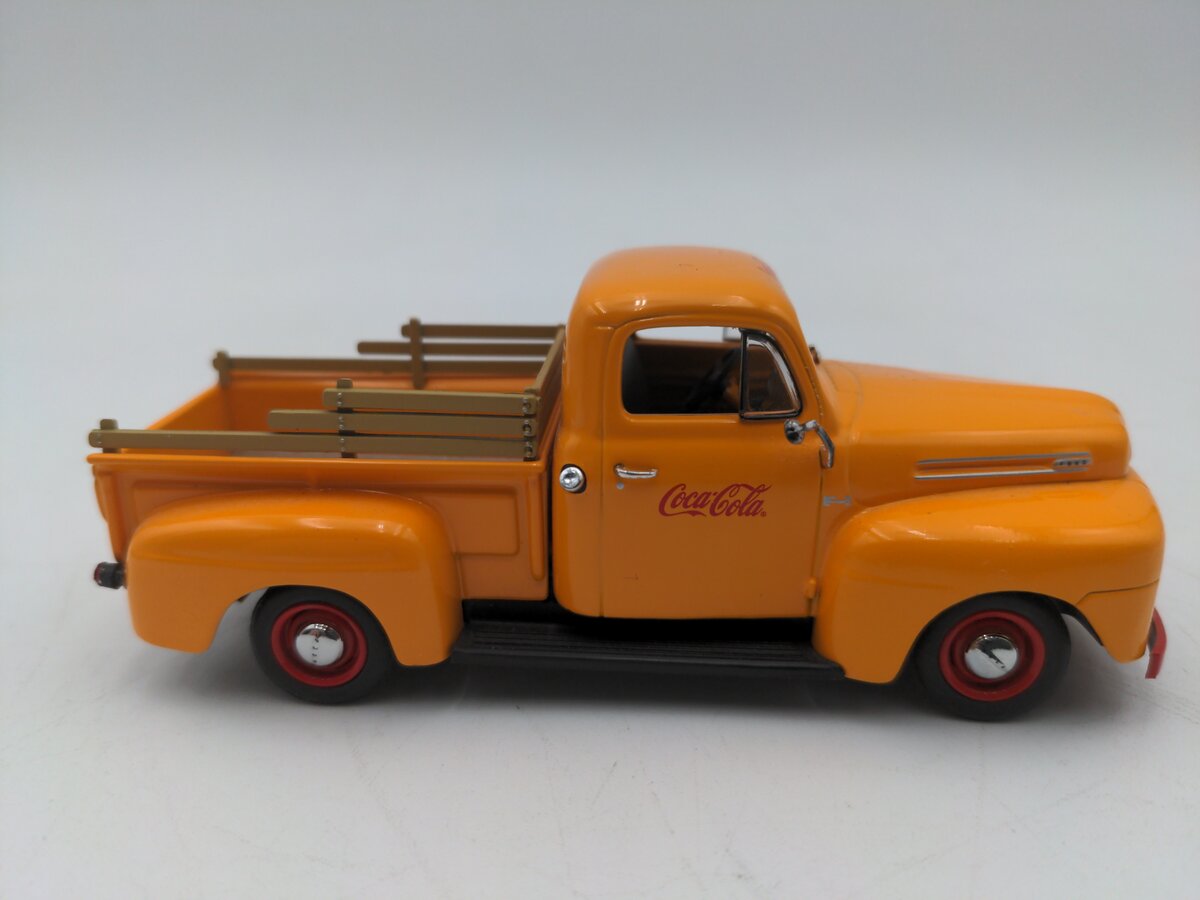 Minichamps 1/43 Ford F-1 Pickup Coca Cola EX/Box