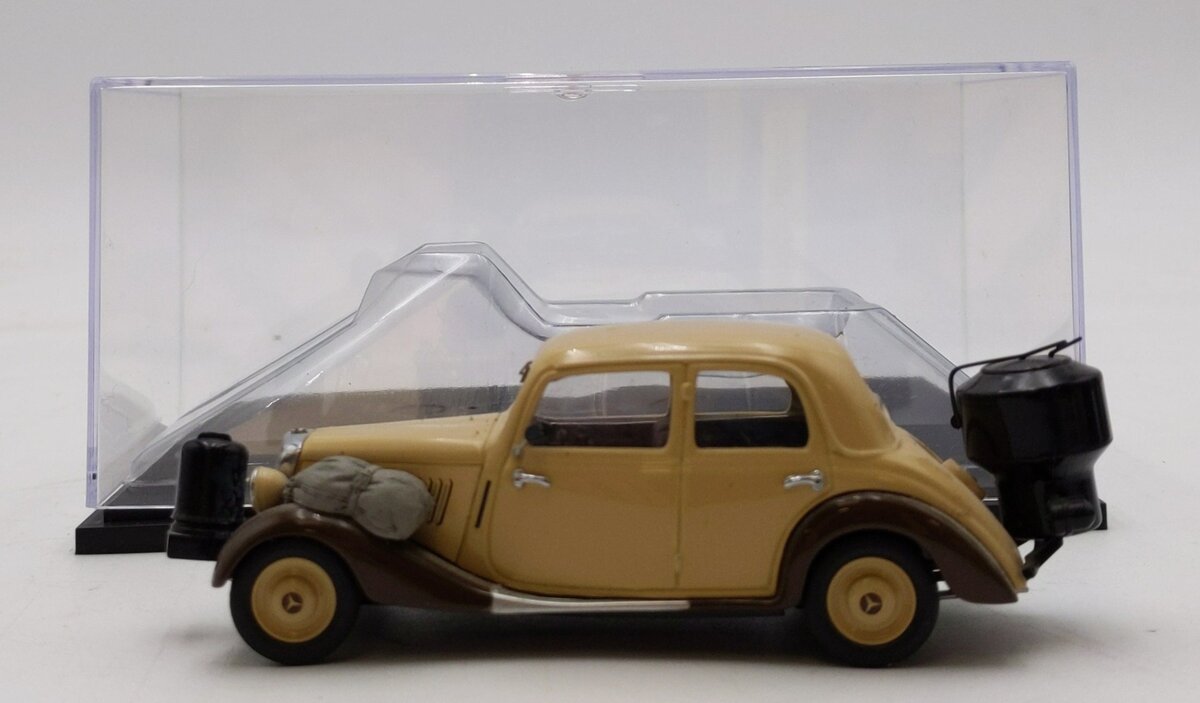 Schuco 1:43 Scale Mercedes-Benz 170V Holzvergaser (wood gasifier) LN/Box