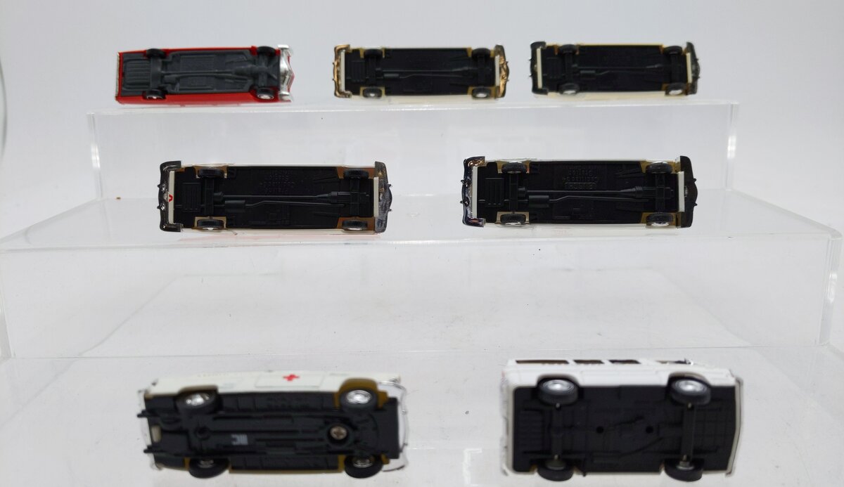 Busch & Other Assorted HO Scale Ambulance Cars [7] LN