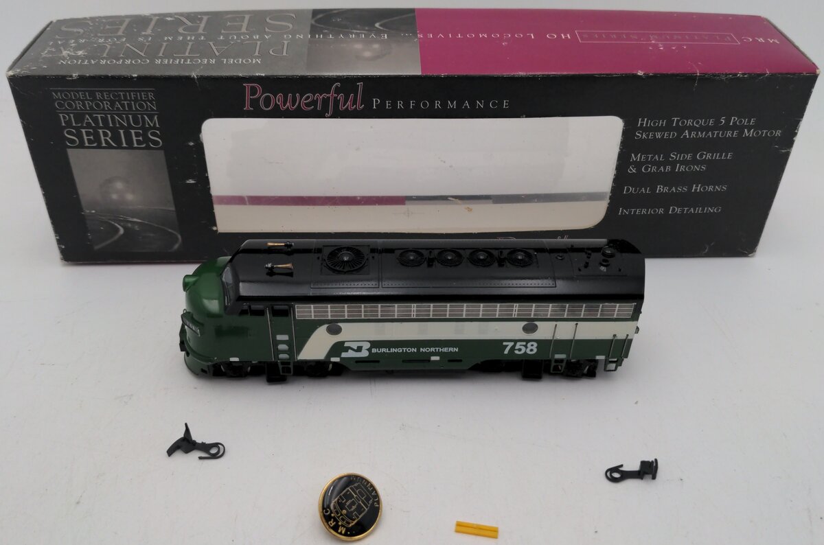 MRC CB112 HO Scale Burlington Northern F7A Diesel Locomotive #758 EX/Box