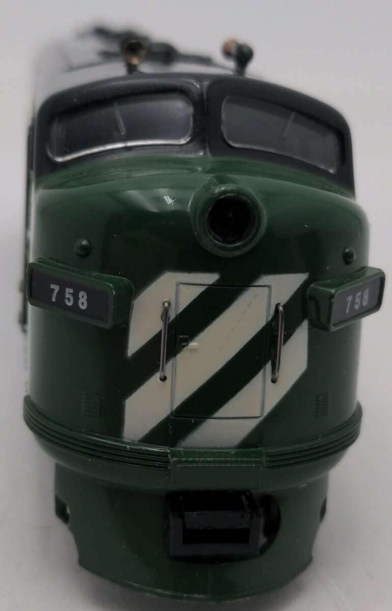 MRC CB112 HO Scale Burlington Northern F7A Diesel Locomotive #758 EX/Box