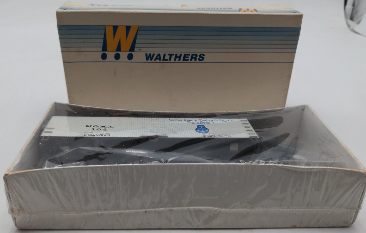 Walthers 932-2357 HO MGMX 103 40' DS Wood Reefer Kit NIB