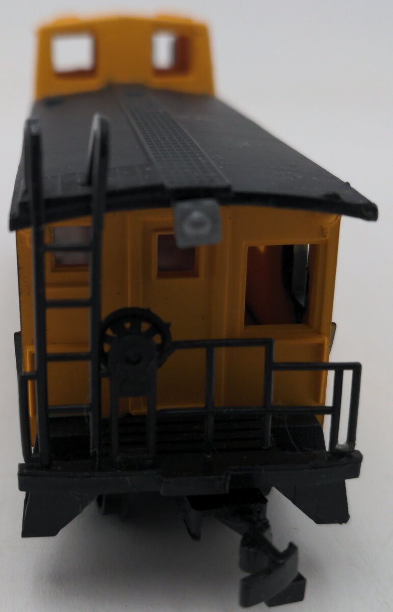 Bachmann HO Scale CP Rail Caboose #438861 VG