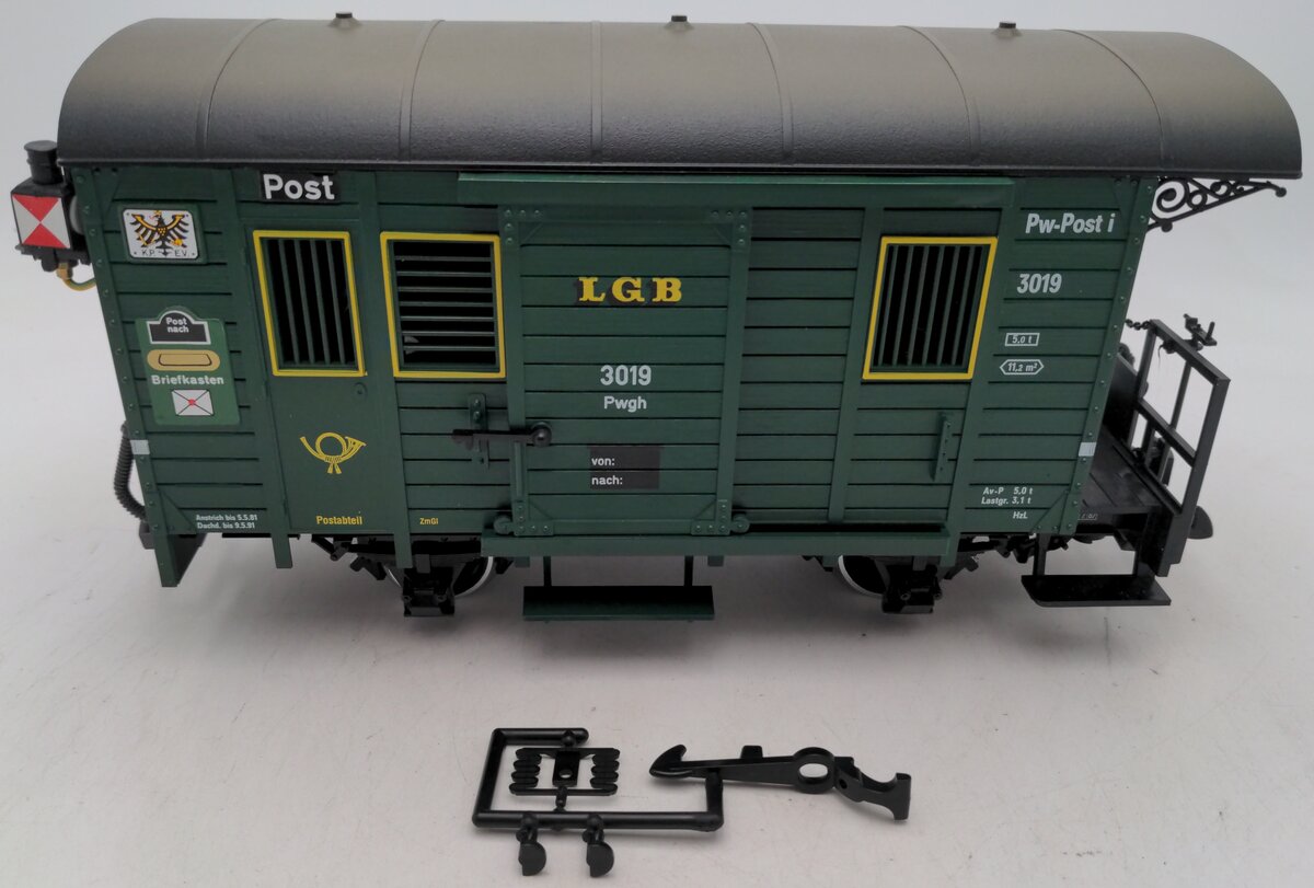 LGB 3019 G Scale Mail Post Car with Lights (Metal Wheels) EX/Box