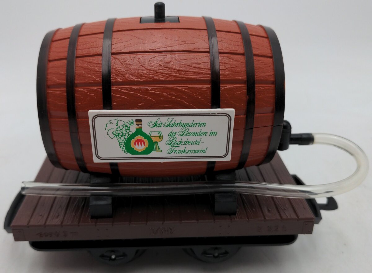 LGB 4047 G Scale Flatcar with Ferdinand Pieroth Whiskey Barrel EX/Box