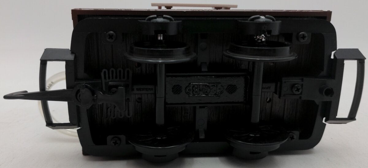 LGB 4047 G Scale Flatcar with Ferdinand Pieroth Whiskey Barrel EX/Box