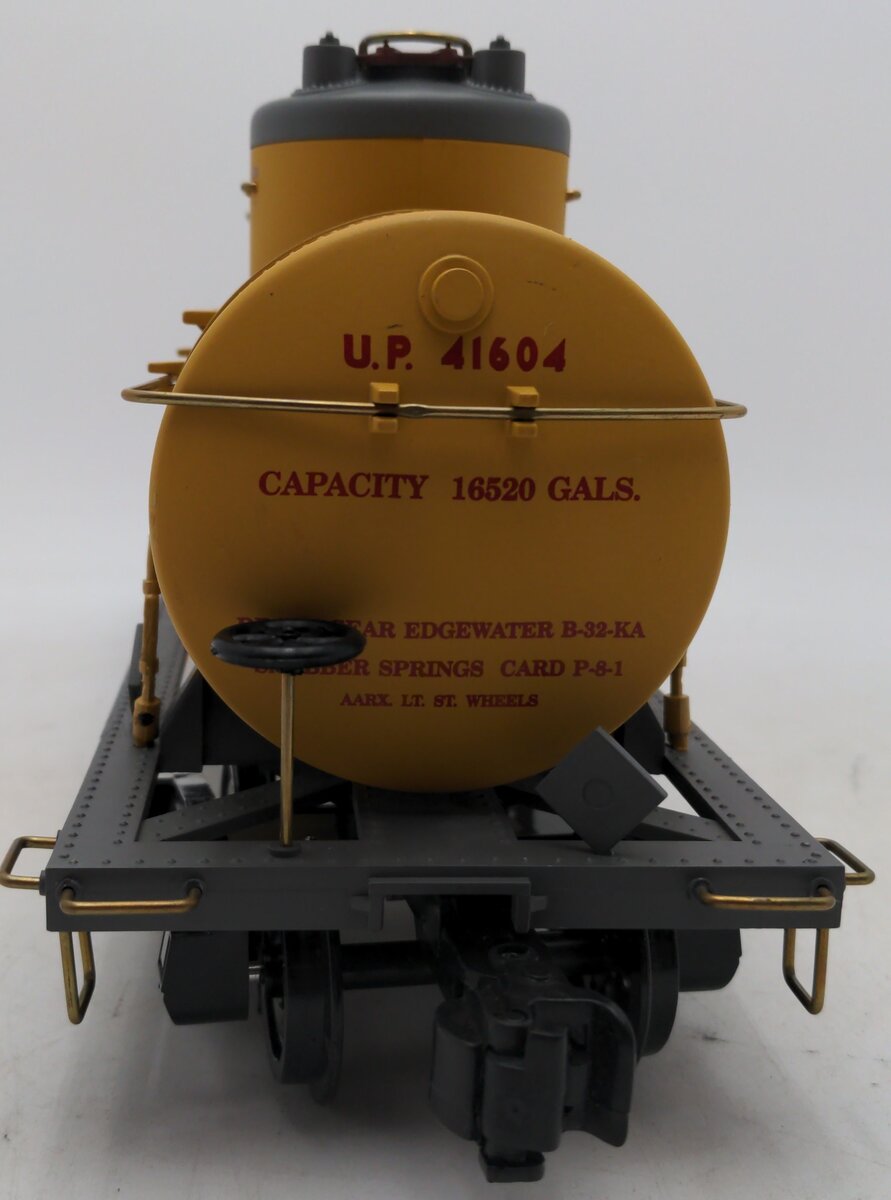 Aristo-Craft 41604 Union Pacific Triple Dome Tank Car EX/Box