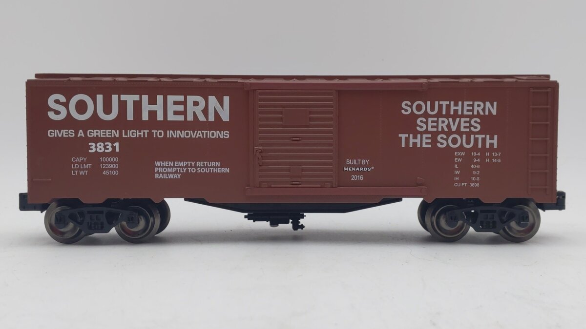 Menards 279-3168 O Gauge Southern Boxcar #3831 LN/Box