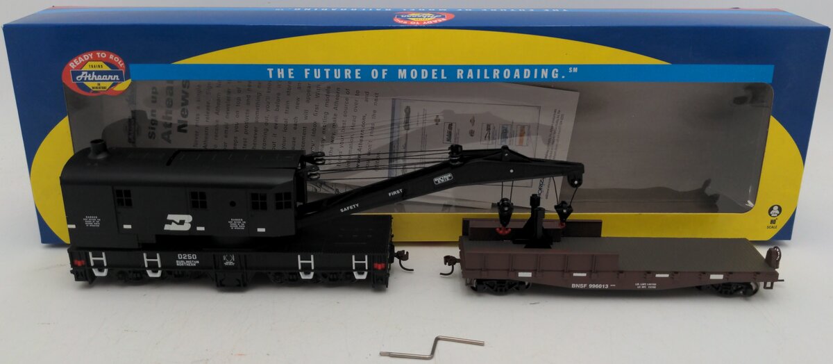 Athearn 75401 HO Burlington Northern 250-Ton Crane w/Tender #D250 EX/Box