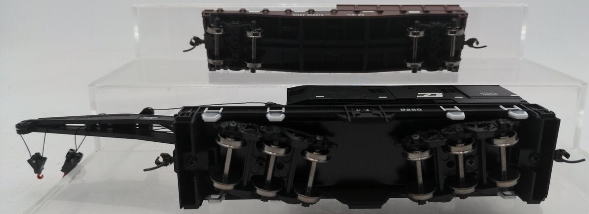 Athearn 75401 HO Burlington Northern 250-Ton Crane w/Tender #D250 EX/Box