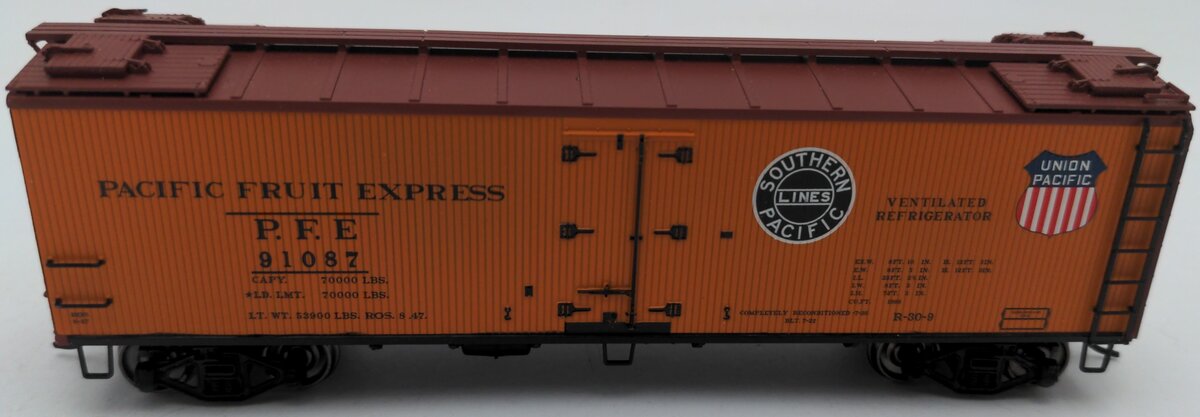 Red Caboose RR34151-2 HO Scale Pacific Fruit Express Reefer Car #95839 EX/Box