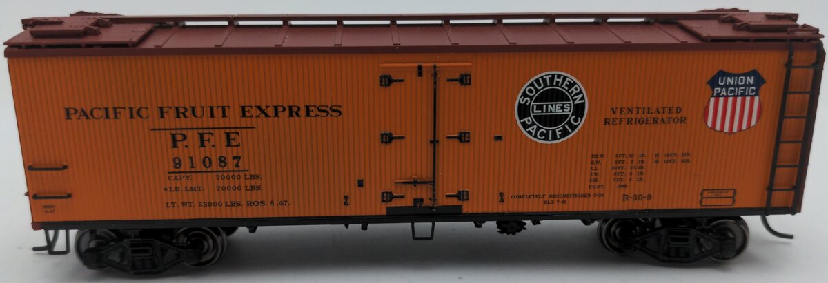 Red Caboose RR34151-2 HO Scale Pacific Fruit Express Reefer Car #95839 EX/Box