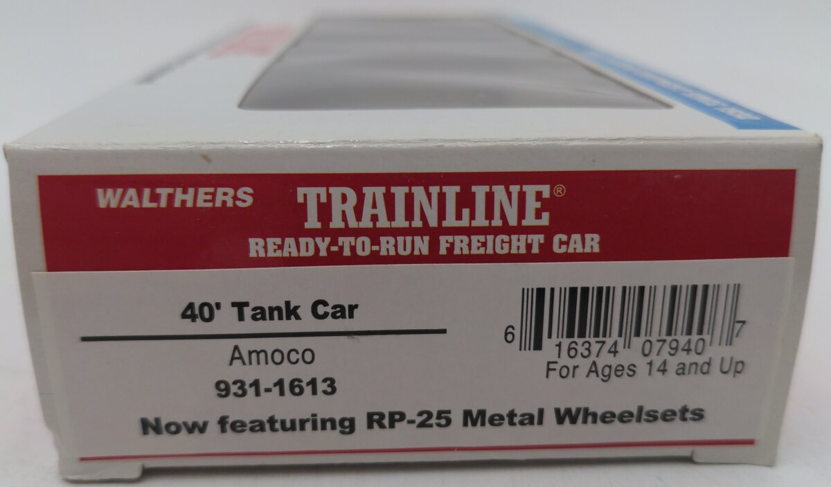 Walthers 931-1613 HO Scale Amoco Oil 40' Tank Car #1330 EX/Box