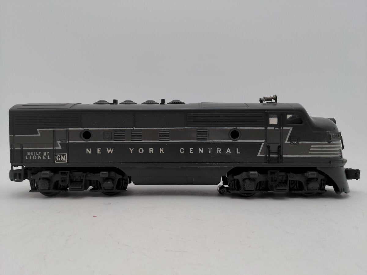 Lionel 2333 Vintage O New York Central Diesel Locomotive B Unit Only VG