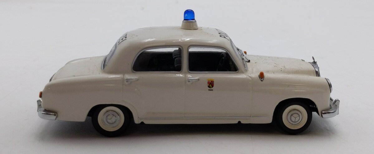 Minichamps 1:43 Scale Mercedes-Benz 180 (W120) police sedan LN/Box