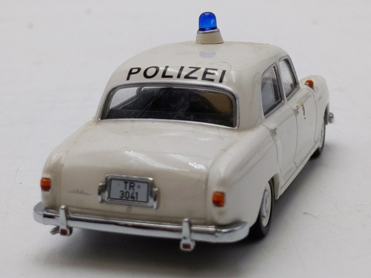 Minichamps 1:43 Scale Mercedes-Benz 180 (W120) police sedan LN/Box