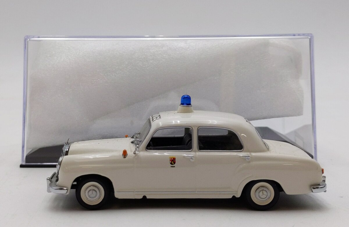 Minichamps 1:43 Scale Mercedes-Benz 180 (W120) police sedan LN/Box