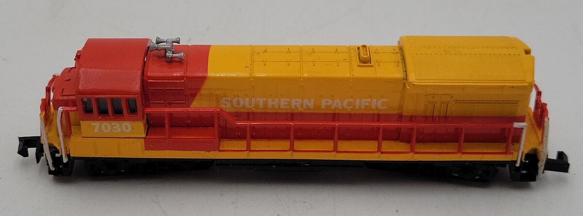Bachmann 4682 N Scale Southern Pacific GE U36B Diesel Locomotive #7030 EX/Box