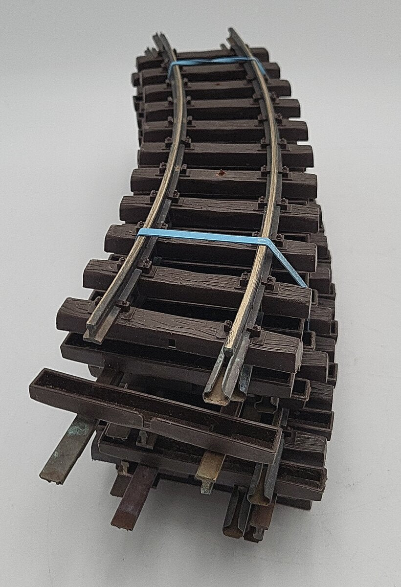 Assorted G Scale 14 Inch Curved Tack Sections [10] VG