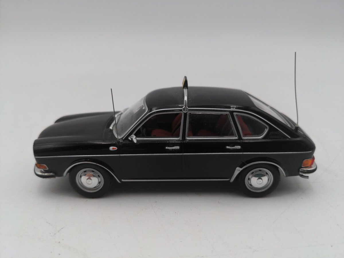 Minichamps 1/43 VW 411 Variant VG