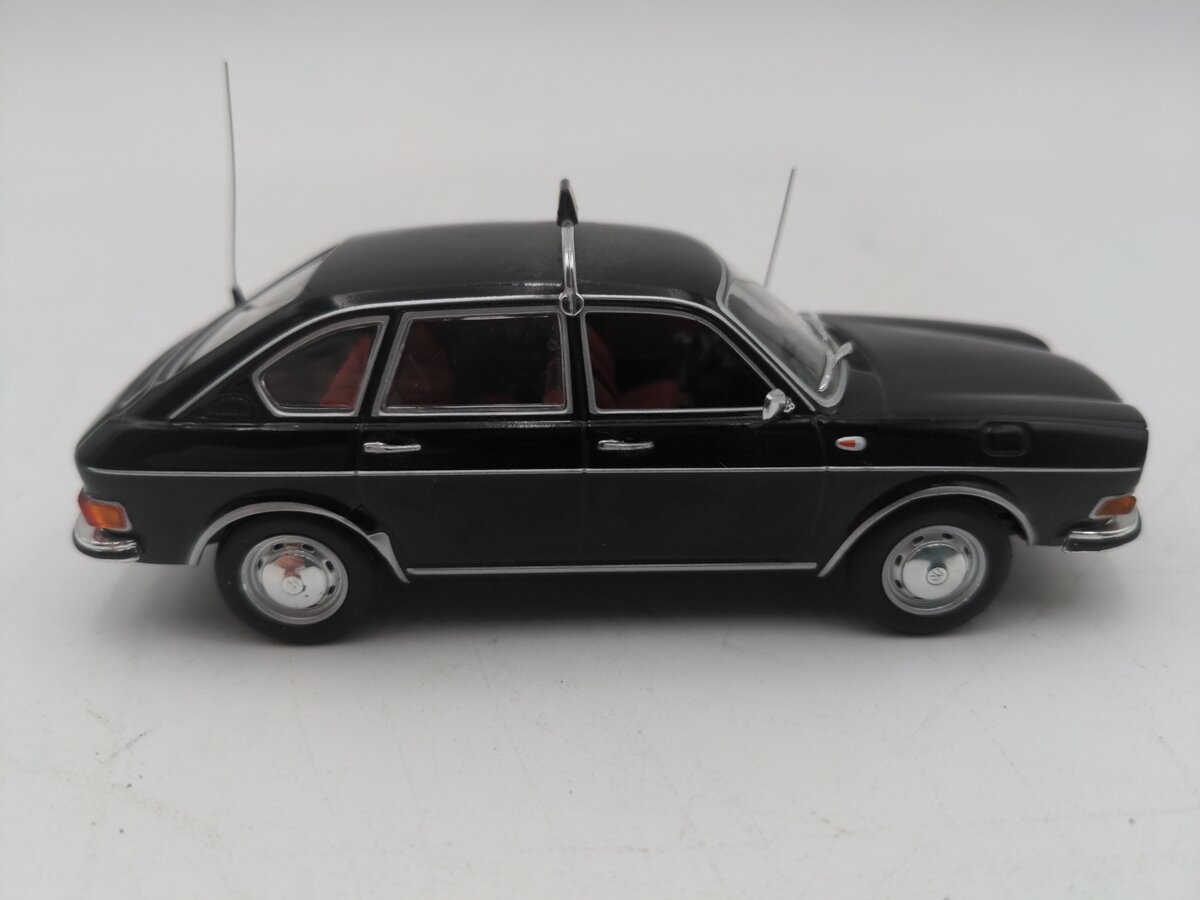 Minichamps 1/43 VW 411 Variant VG