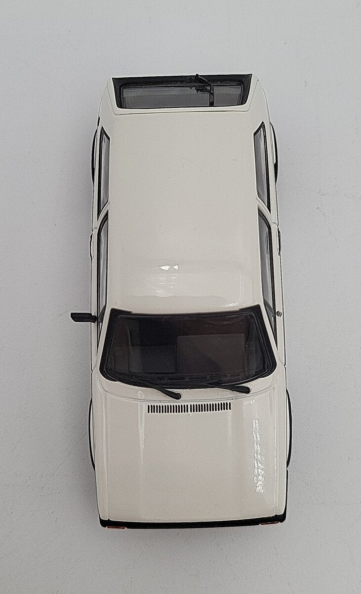 Minichamps 1:43 940 055171 VW Golf Mk1 GTI 1980 - White EX