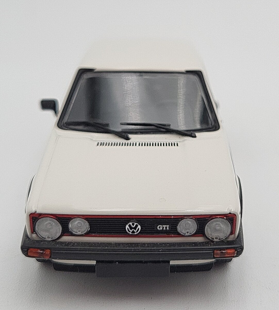 Minichamps 1:43 940 055171 VW Golf Mk1 GTI 1980 - White EX