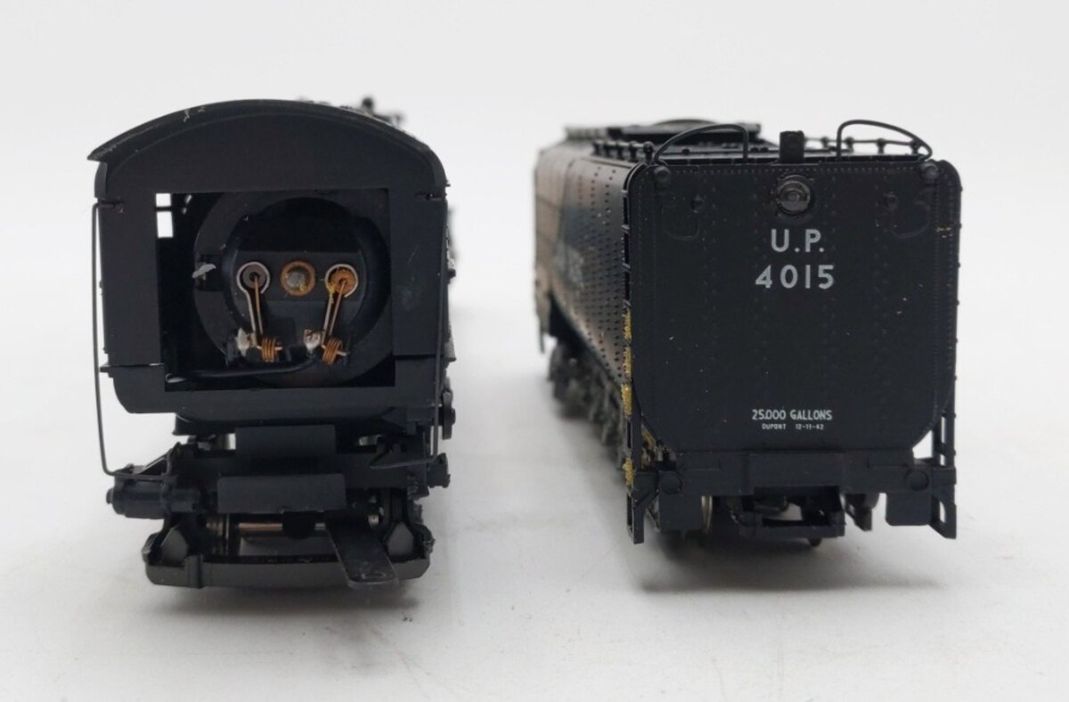 Rivarossi 1545 HO Union Pacific 4-8-8-4 Big Boy Steam Loco 14-Wheel Tender #4015 EX/Box