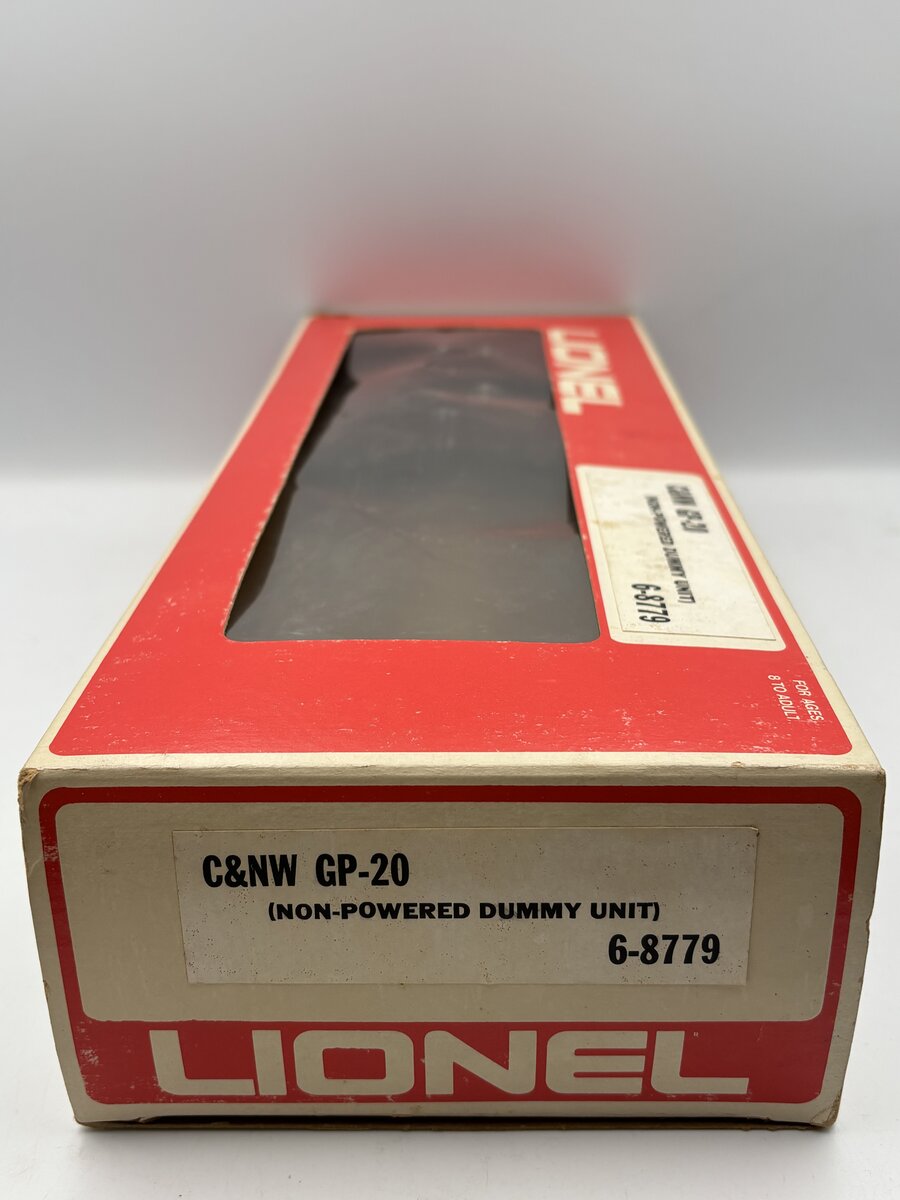 Lionel 6-8779 O Gauge Chicago and Northwestern GP-20 Dummy Diesel Locomotive EX/Box