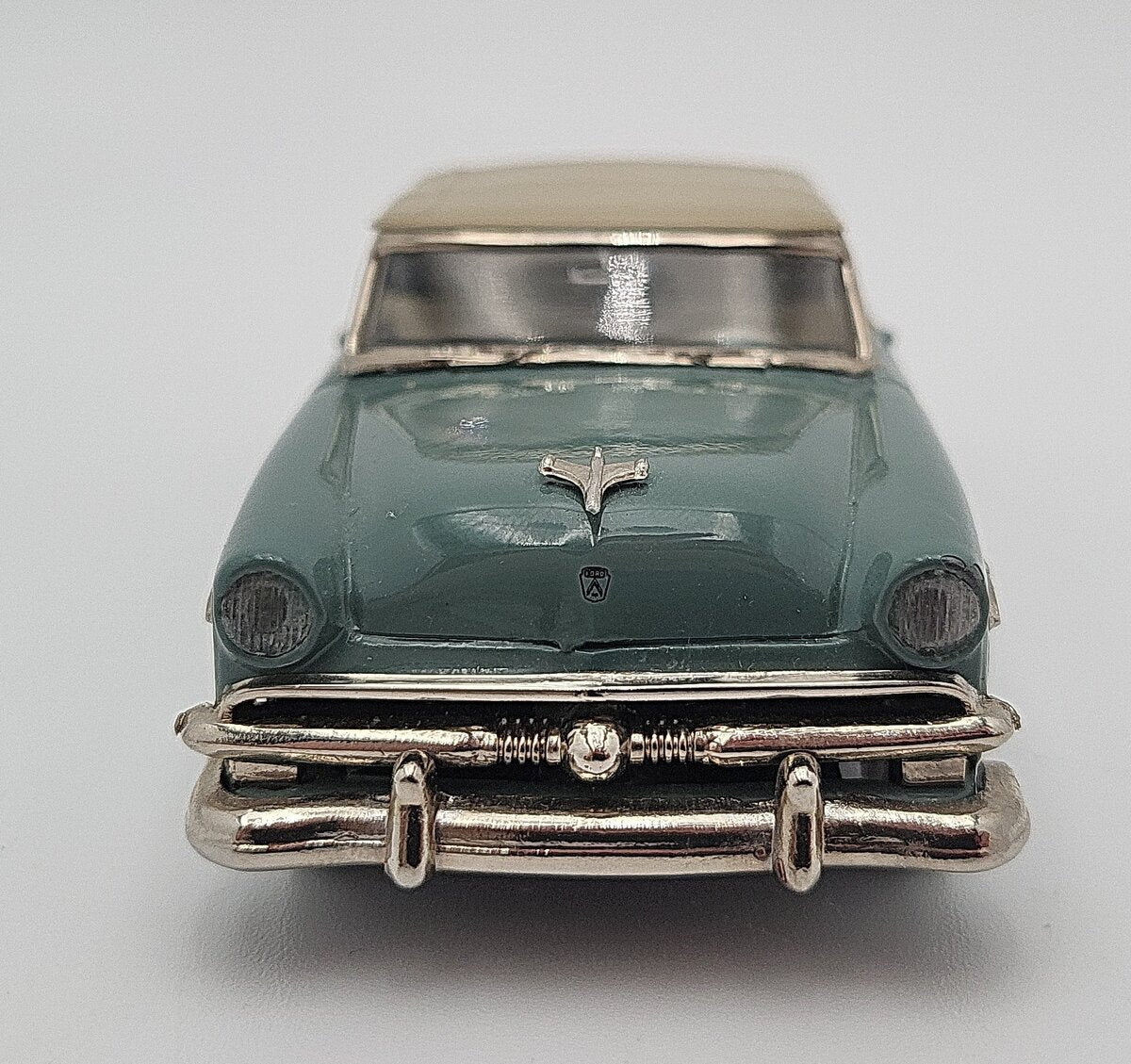 Collector's Classics 1:43 Ford Sunliner 1953 EX