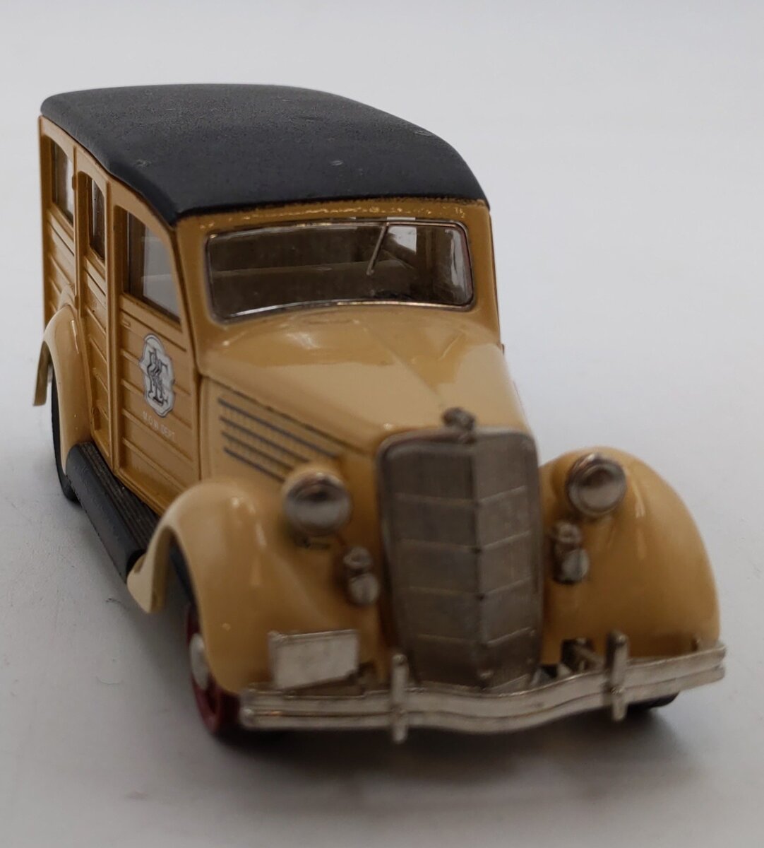 Rex Toys 1:43 Scale 1935 Ford V8 Station wagon LN/Box