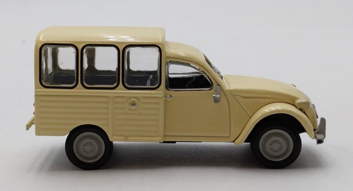 Eligor 1:43 Scale 1970 Citroën 2CV AKS 400 in beige LN/Box