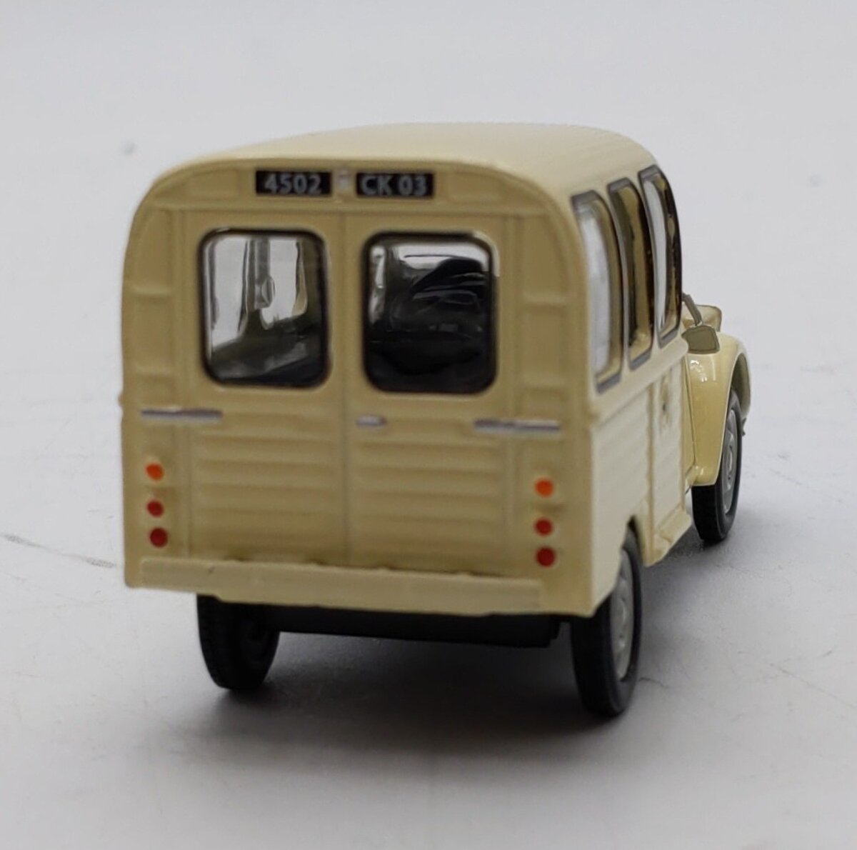 Eligor 1:43 Scale 1970 Citroën 2CV AKS 400 in beige LN/Box