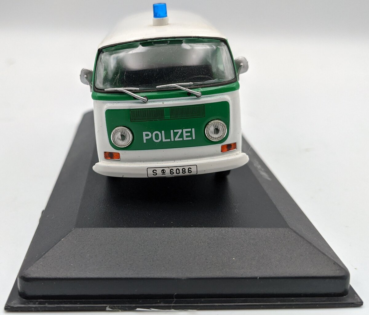 Whitebox 1/43 VW Bulli T2 Polizei