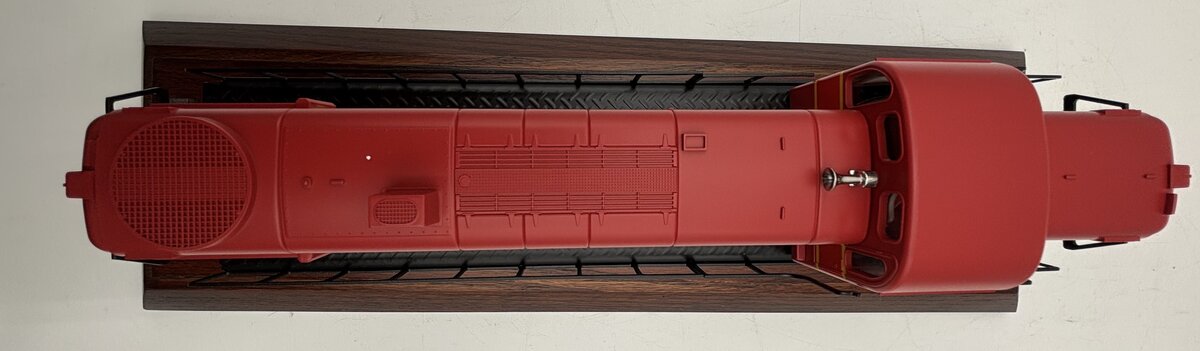 Lionel 6-18554 O Gauge GM&O RS-3 Diesel Locomotive #721 with Display Case EX/Box