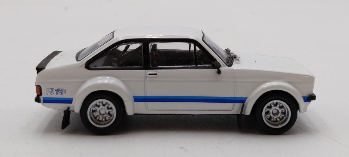 IXO Models 1:43 Scale 1976 Ford Escort MK II RS 1800 EX/Box