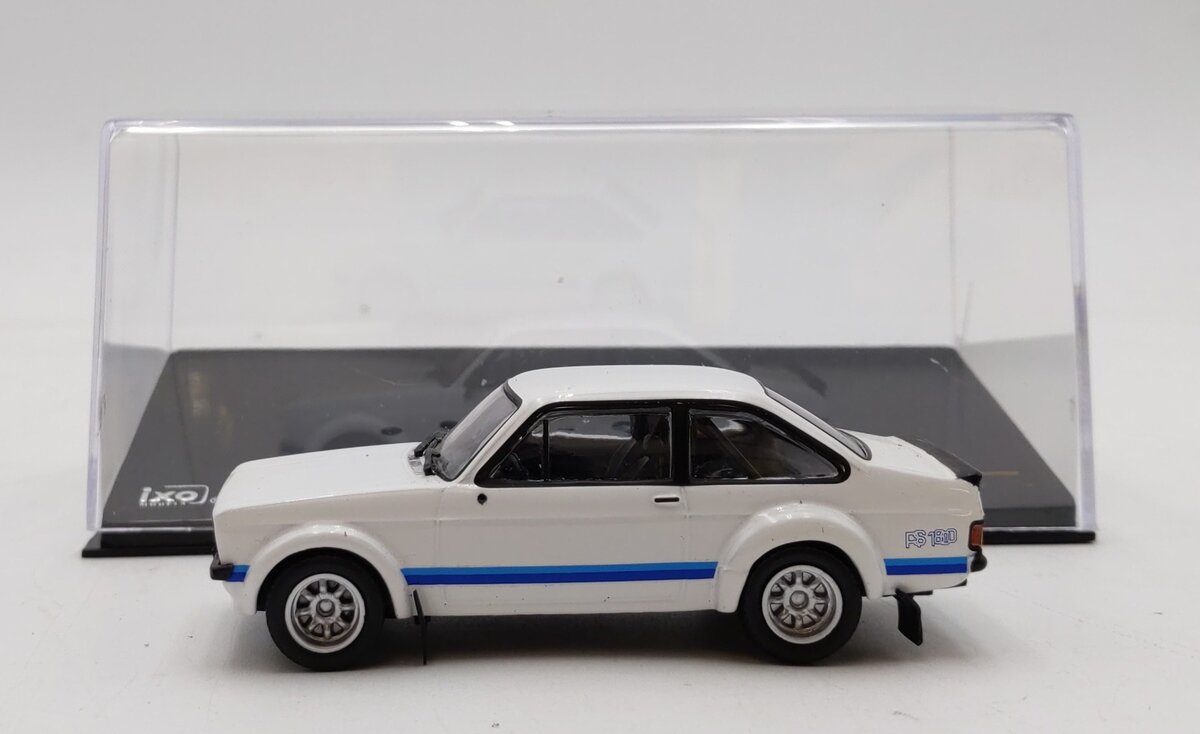 IXO Models 1:43 Scale 1976 Ford Escort MK II RS 1800 EX/Box