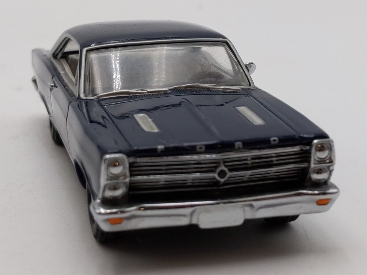Matchbox Models Of Yesteryear 1:43 Scale YMC09 'FF Ford Fairlane 500XL LN/Box