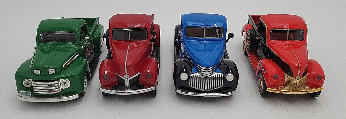 Matchbox & Other 1:43 Diecast Truck Assortment: YTC01-M, YTC03-M, YVT05 [4] EX