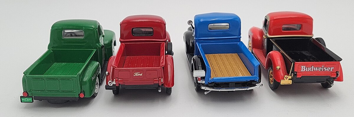Matchbox & Other 1:43 Diecast Truck Assortment: YTC01-M, YTC03-M, YVT05 [4] EX