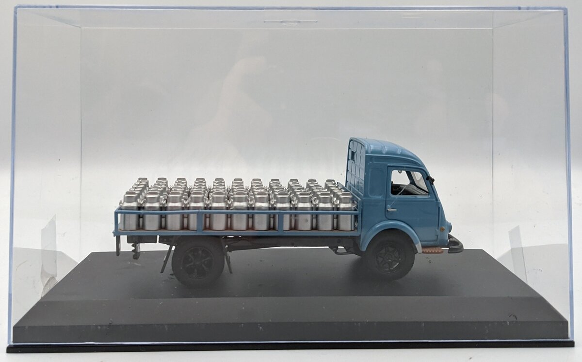 Norev 1:43 Renault 2.5 Tonnes Truck EX